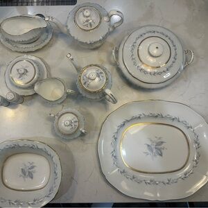 Elegant White and Gold Dinnerware Set